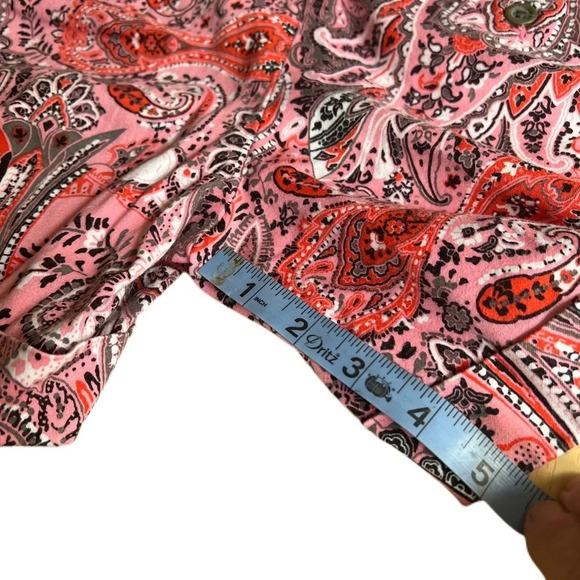 International concepts (I.N.C.) paisley shorts. 5 inch inseam size 10. Pockets - Picture 5 of 7